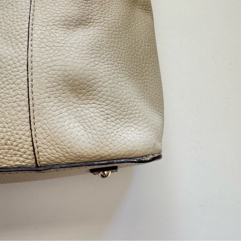 Dooney & Burke Cream Pebble Grain Lexington Shoulder Tote Bag - Picture 4 of 15